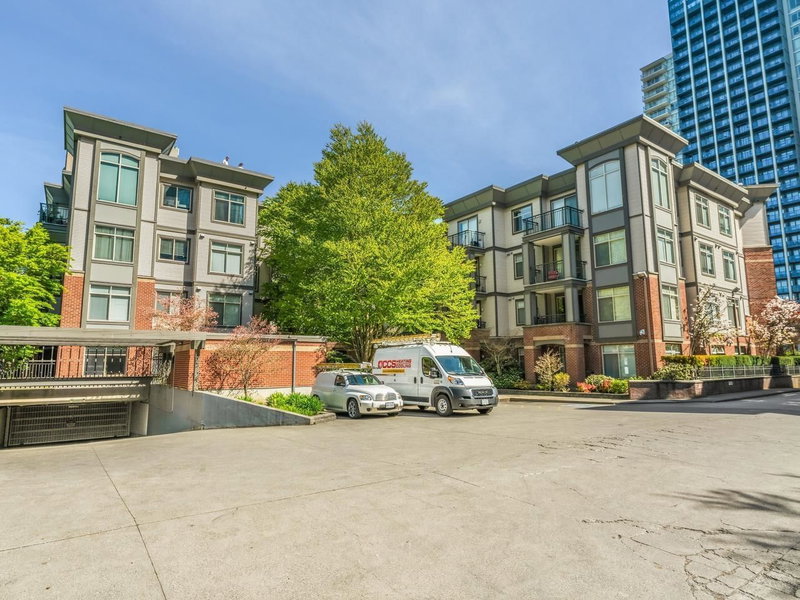 403 - 10499 University Drive