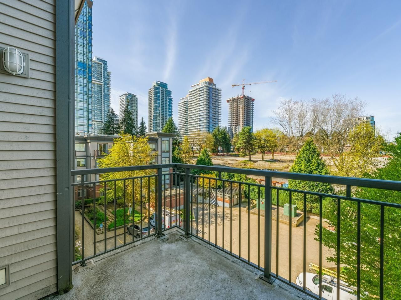 Listing Image 10