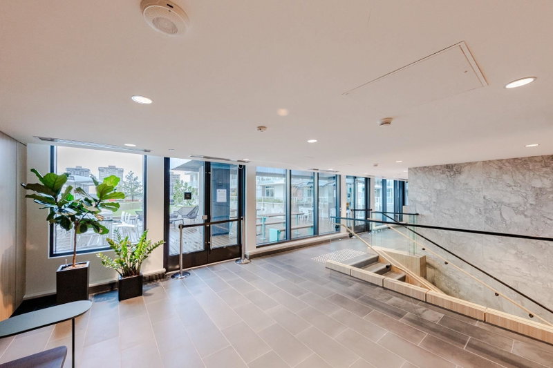 605 - 3833 Evergreen Place