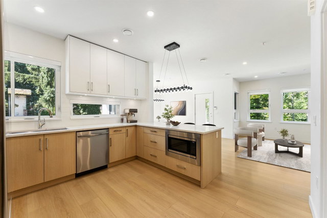 844 St. Denis Avenue