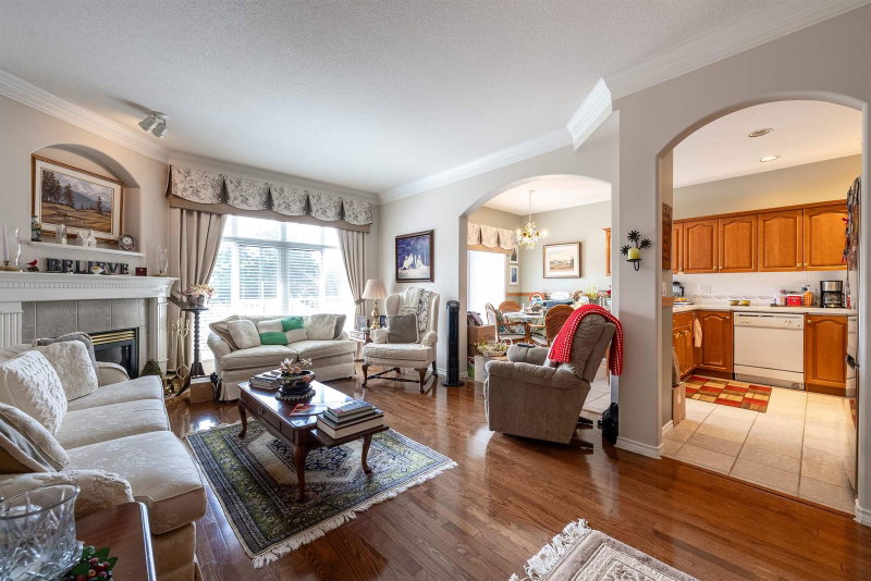 4 - 11358 Cottonwood Drive