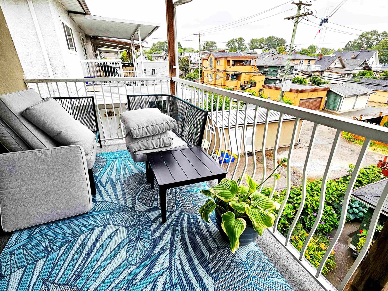 Listing Image 11