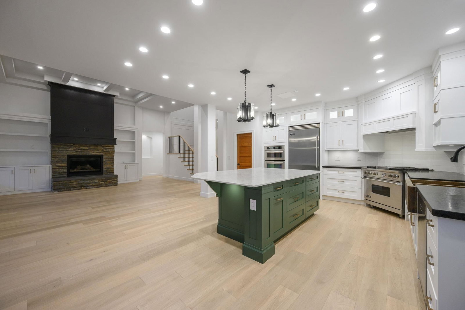 Listing Image 8