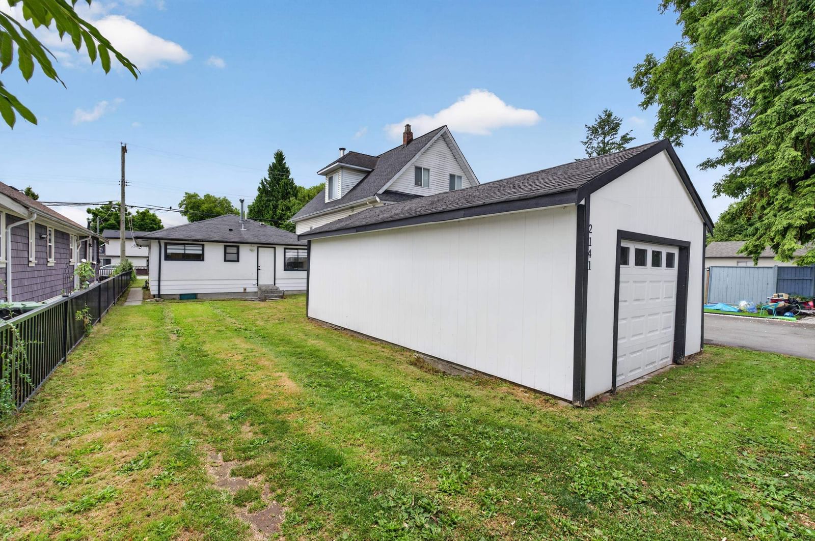 Listing Image 19