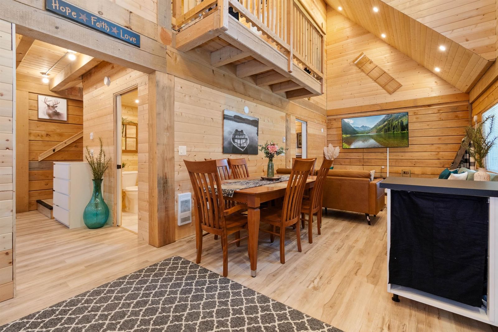 Listing Image 19