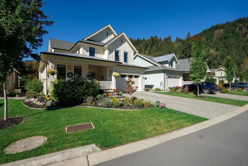 1837 Frosst Creek Crossing