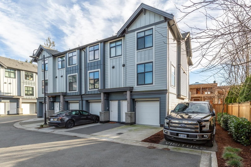 704 - 2267 Mckenzie Road