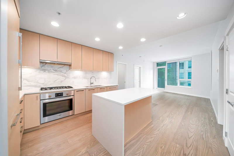 423 - 3563 Ross Drive