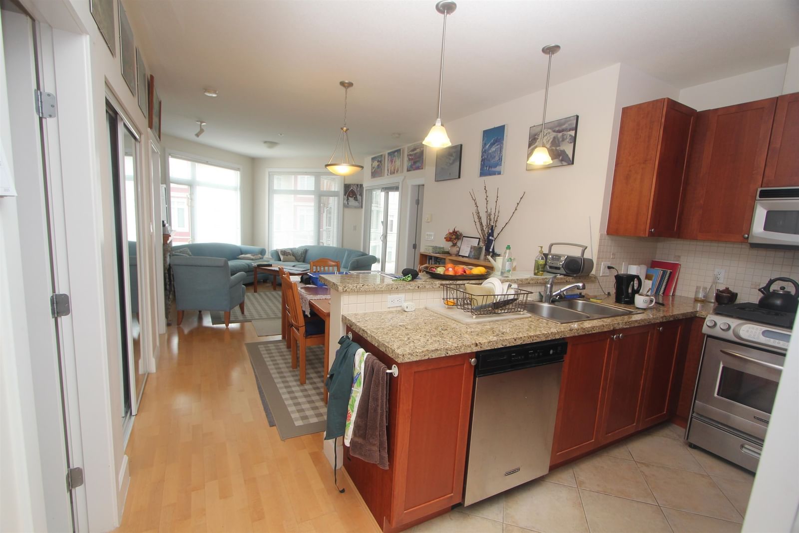 Listing Image 9