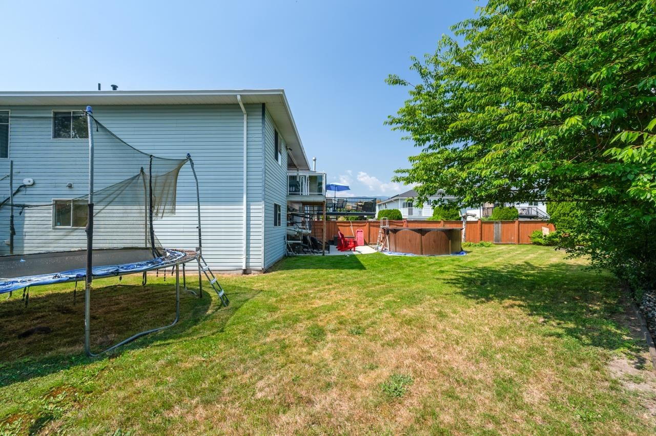 Listing Image 5