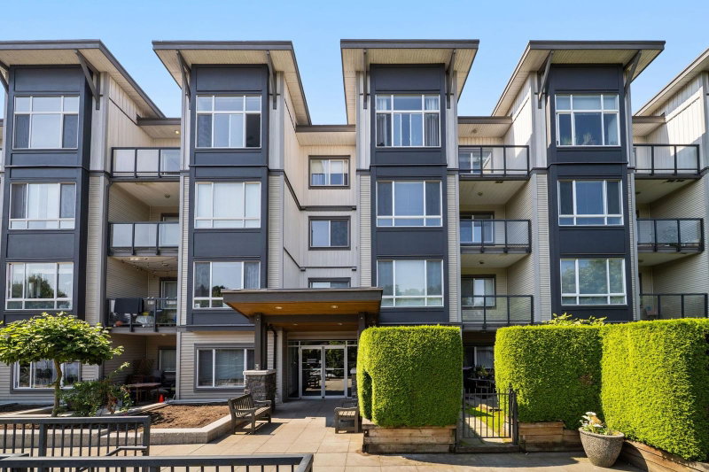 208 - 2943 Nelson Place