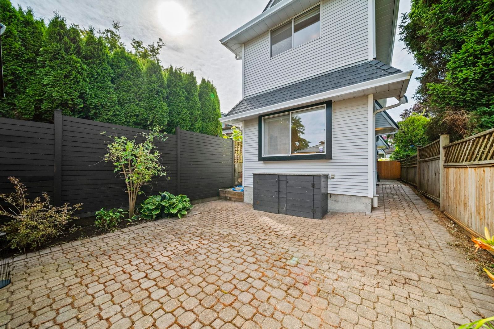 Listing Image 23