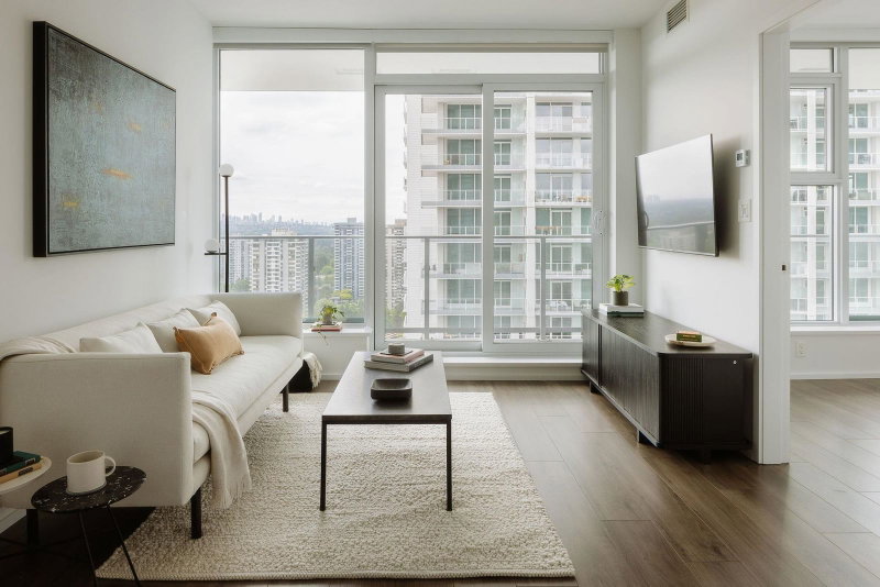 2301 - 3888 Evergreen Place