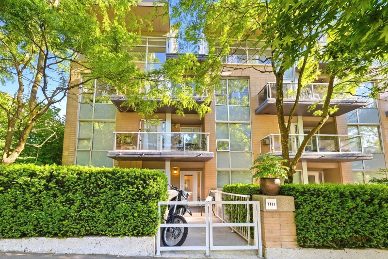 TH1 - 1288 Chesterfield Avenue