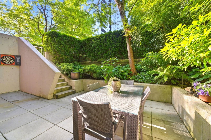 TH1 - 1288 Chesterfield Avenue