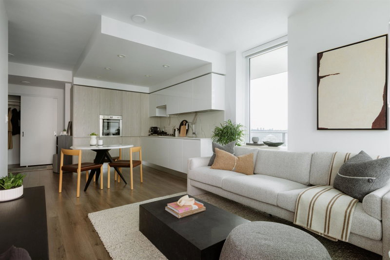 602 - 3888 Evergreen Place