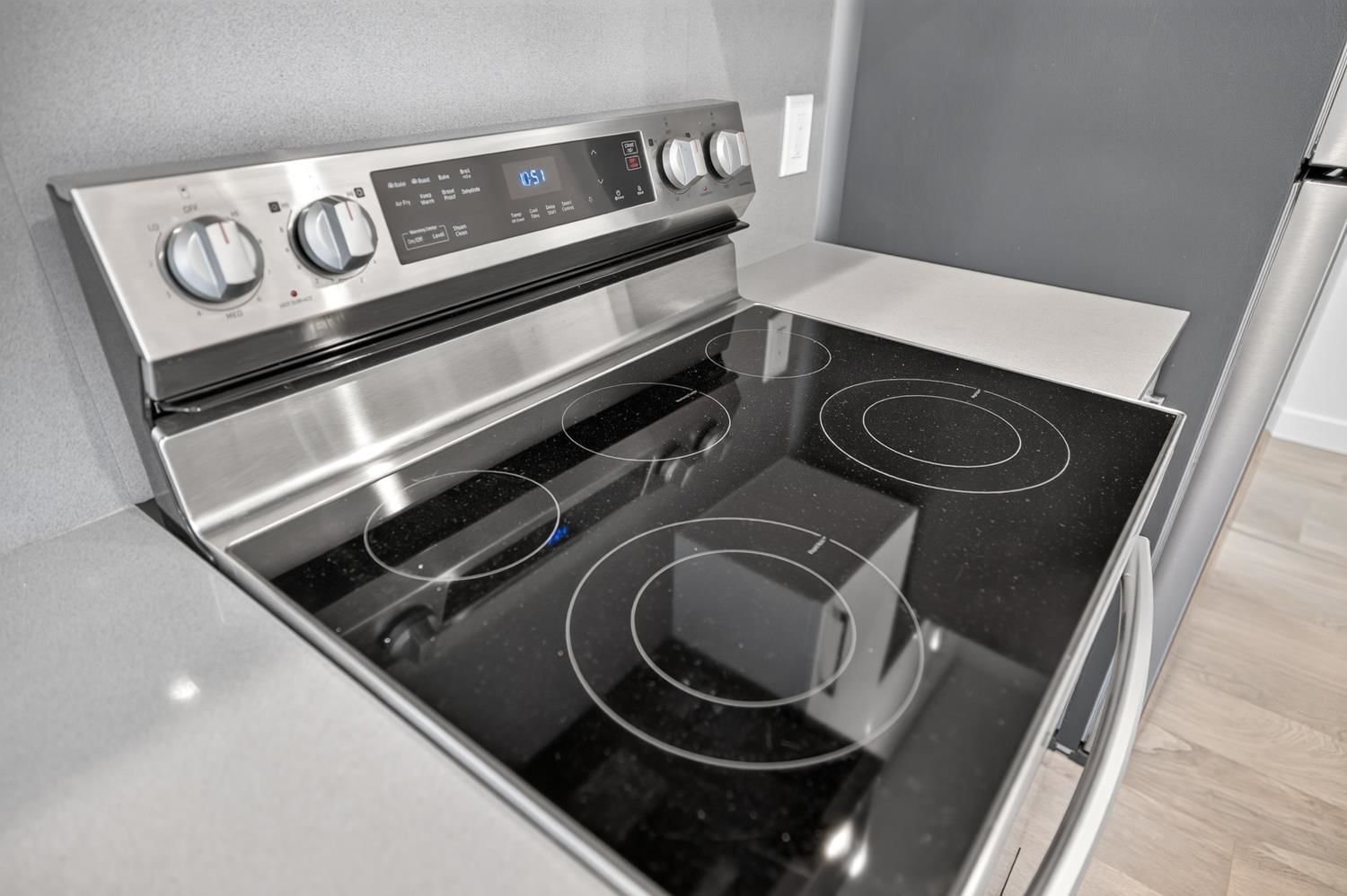 Listing Image 9