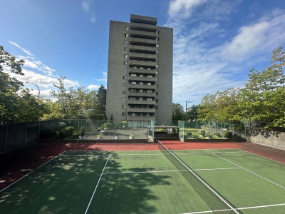 406 - 110 4th Street W