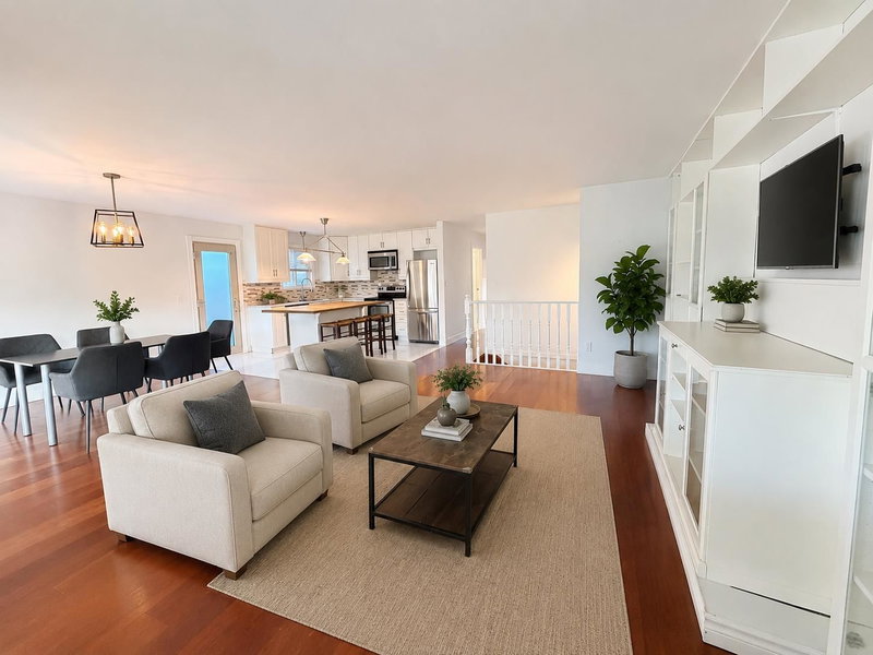 1944 Prairie Avenue