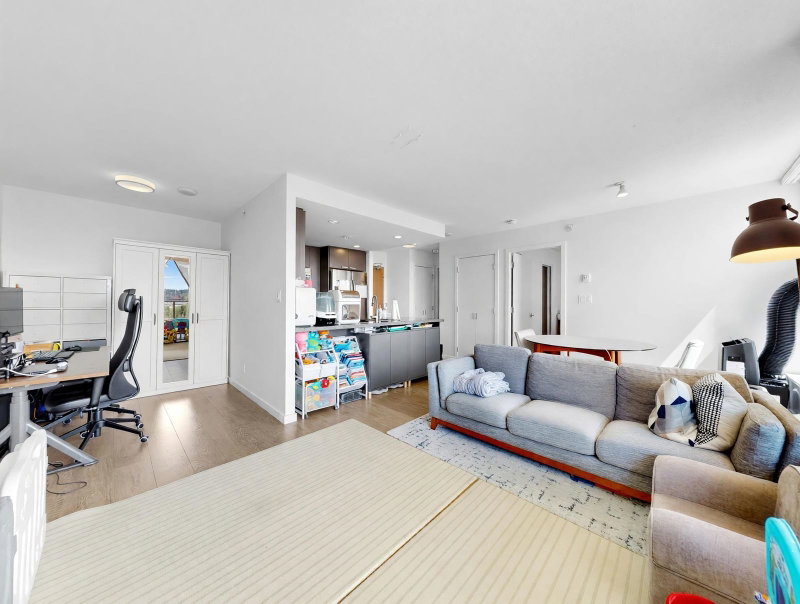 1802 - 2232 Douglas Road