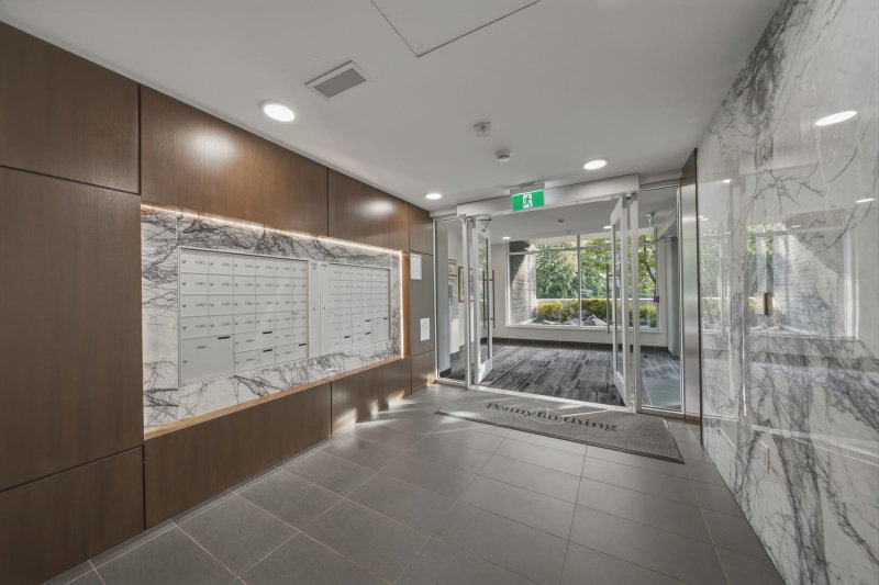 206 - 5058 Cambie Street