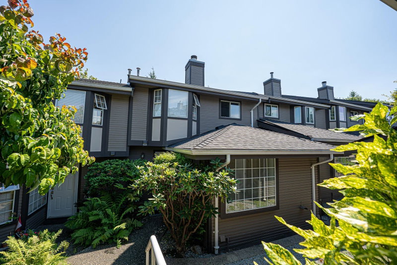 180 - 1140 Castle Crescent