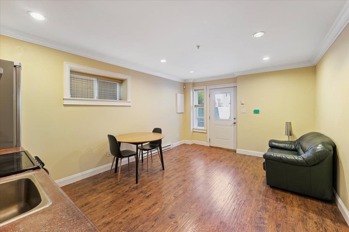 Listing Image 23