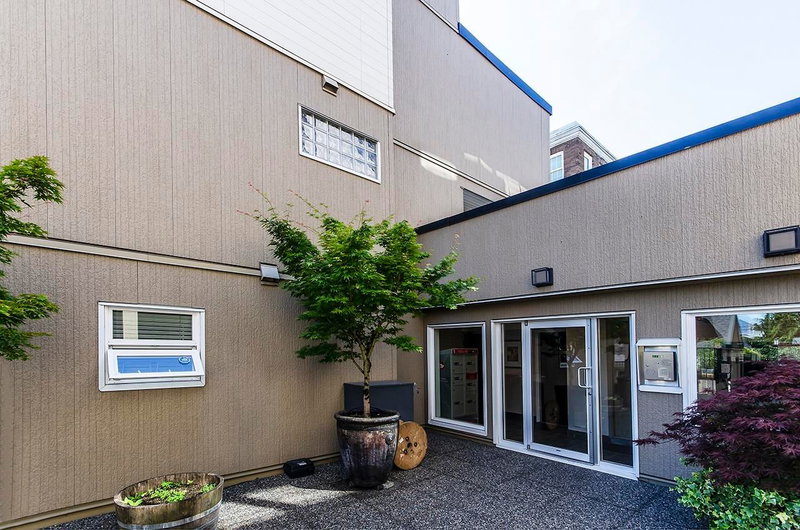 30 - 1350 6th Avenue W