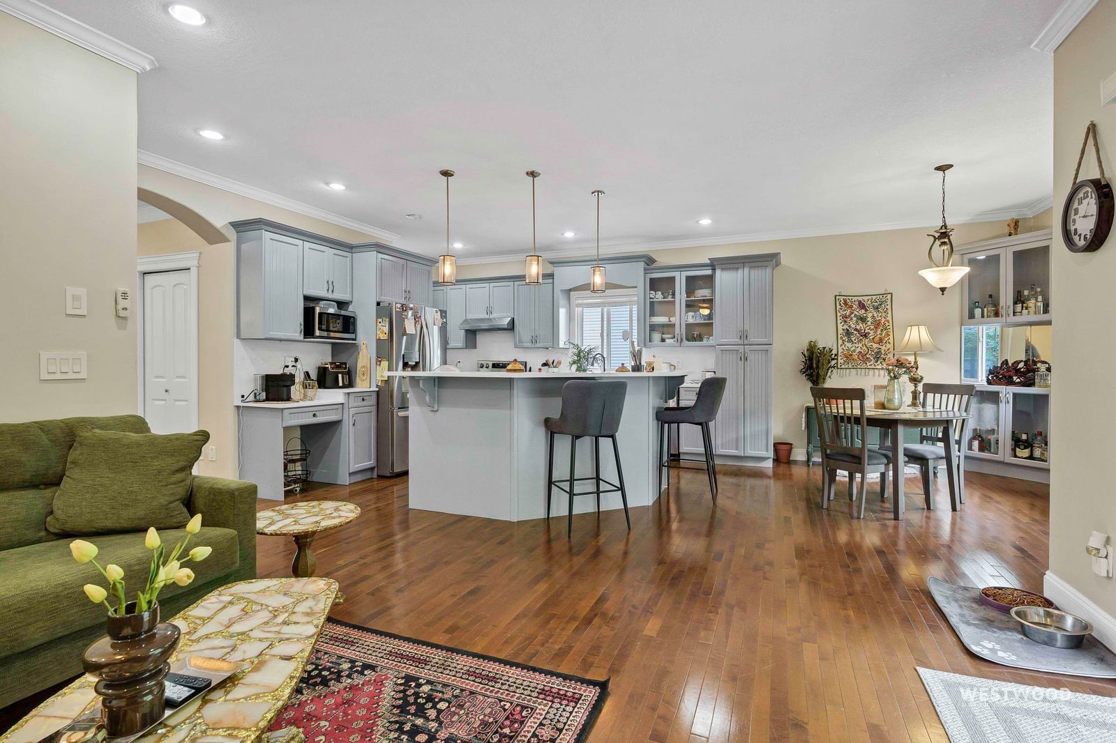Listing Image 13