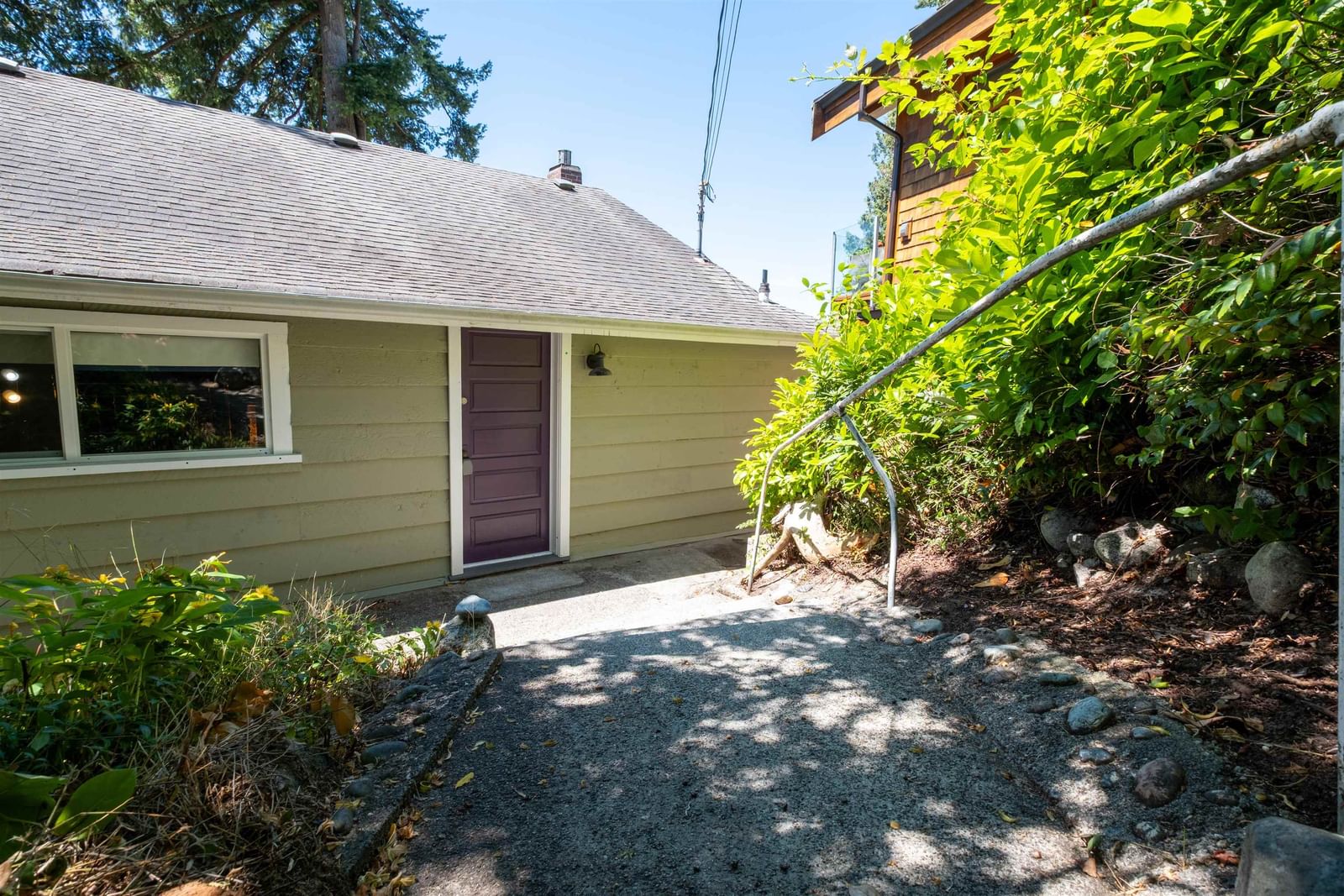 Listing Image 20