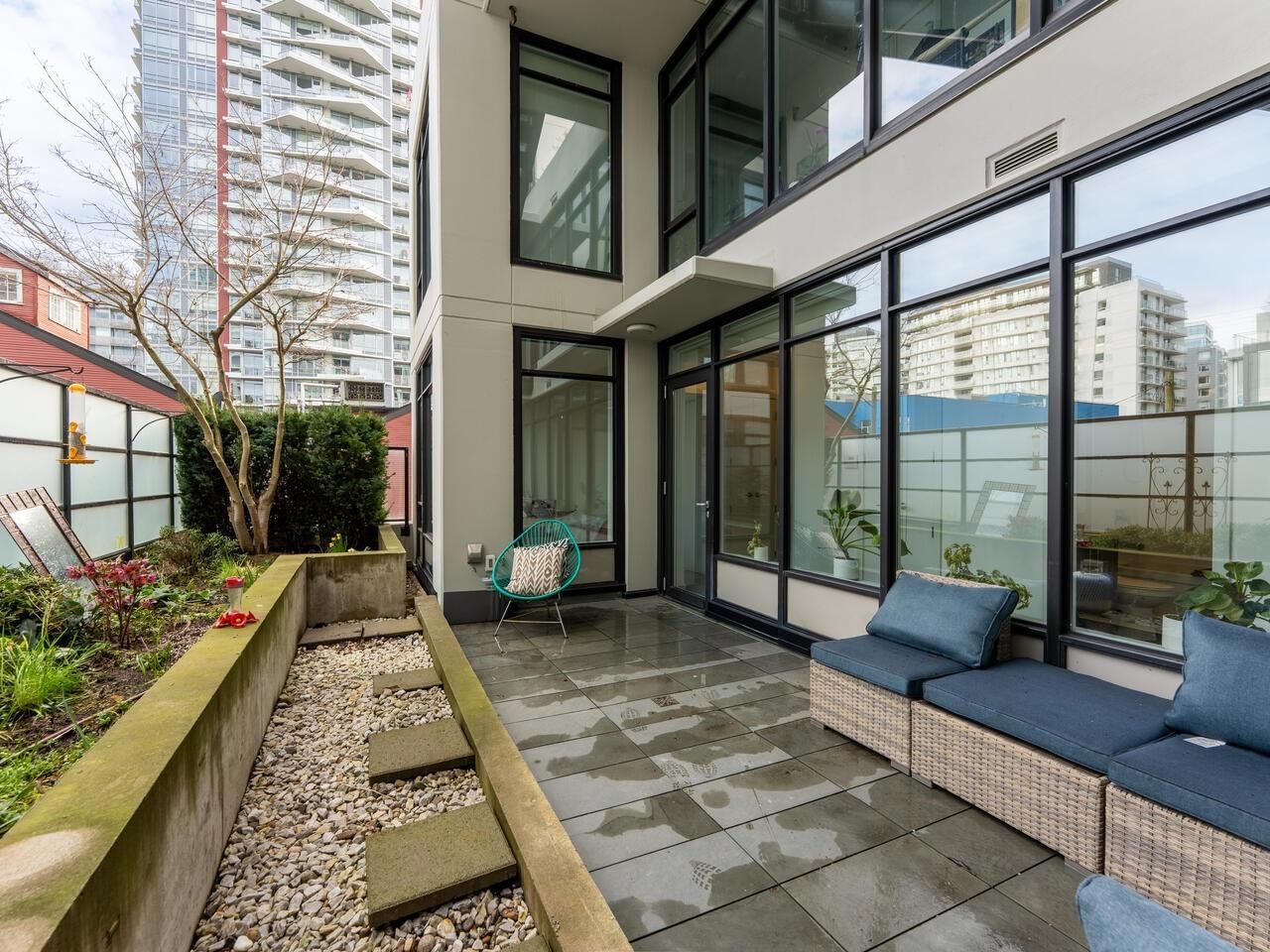 Listing Image 8