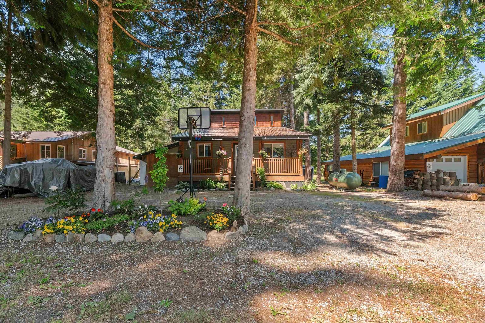Listing Image 5