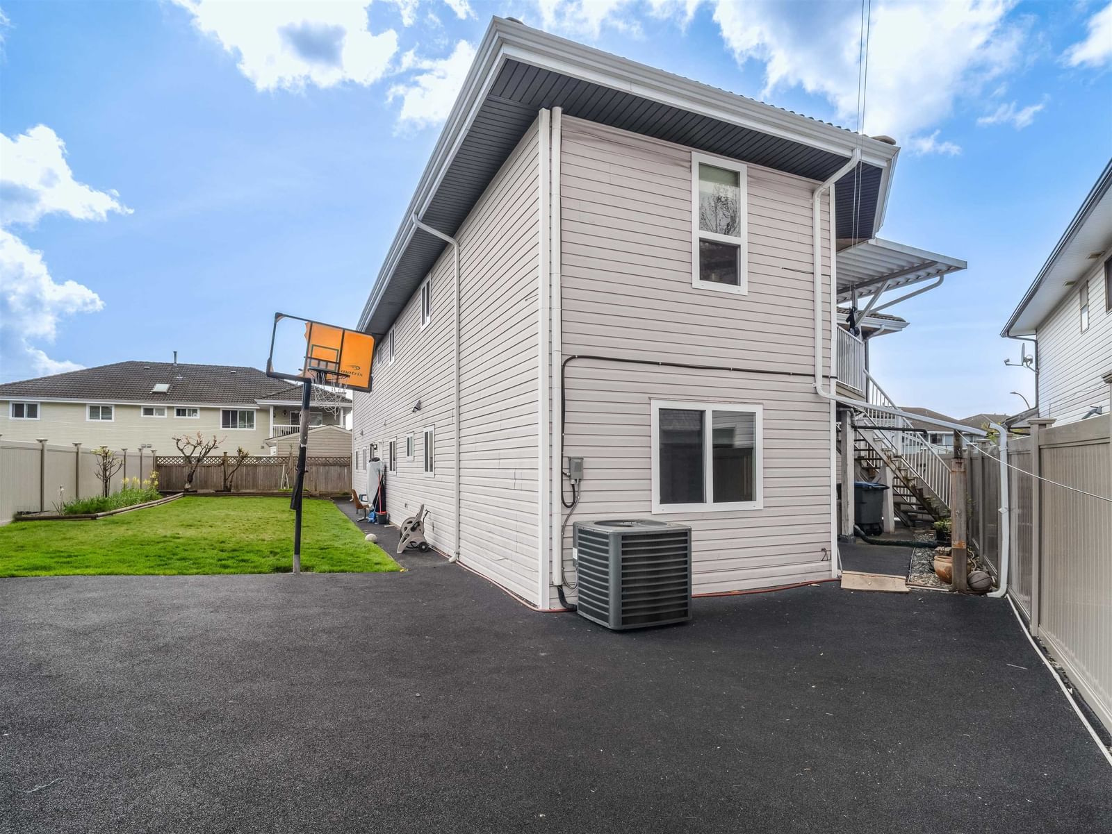 Listing Image 33