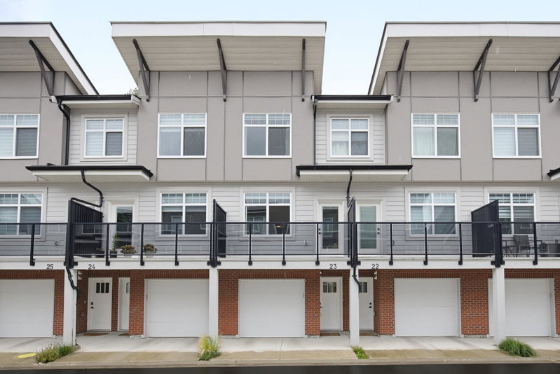 23 - 22334 48 Avenue