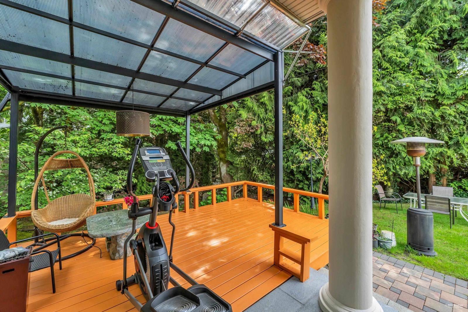 Listing Image 9