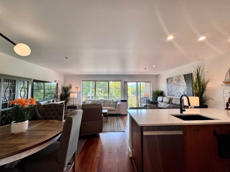 202 - 414 Gower Point Road