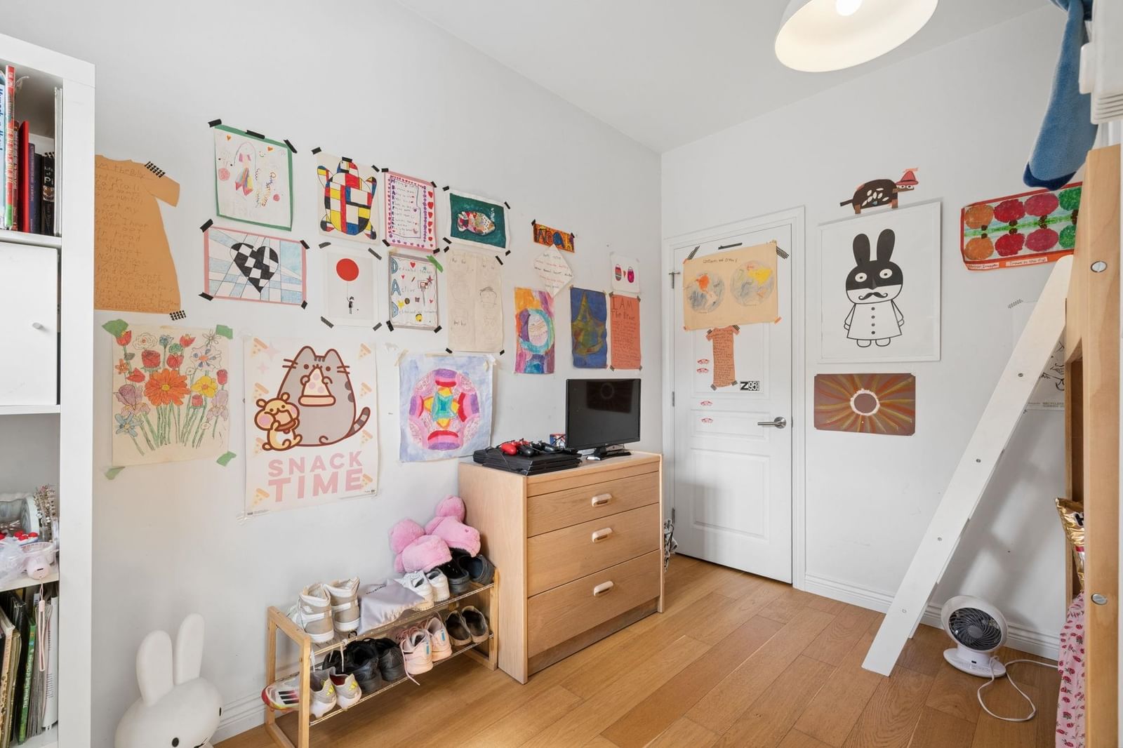 Listing Image 13