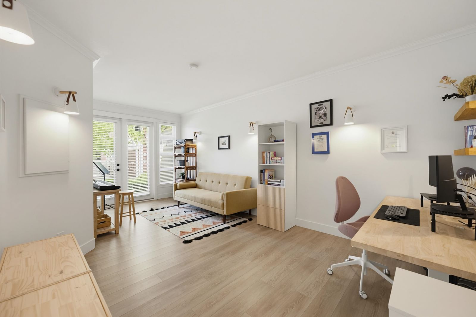 Listing Image 11