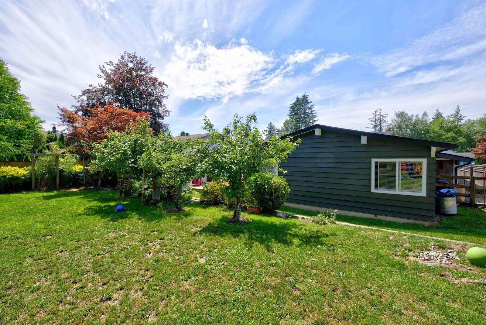 Listing Image 32
