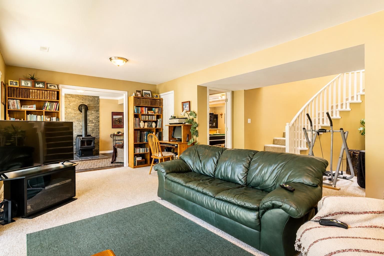 Listing Image 32