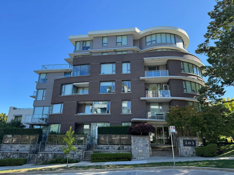 202 - 505 30th Avenue W