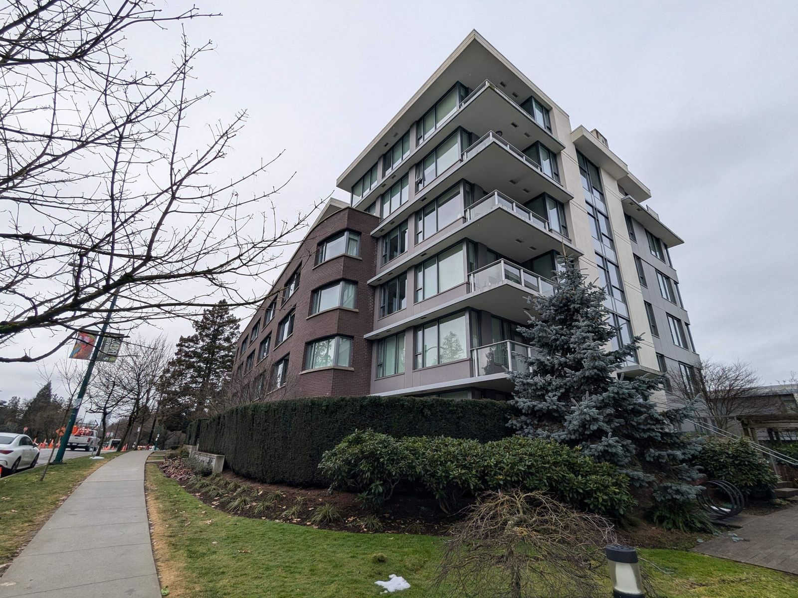 Listing Image 19