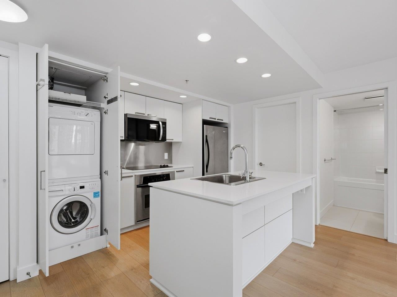 Listing Image 18