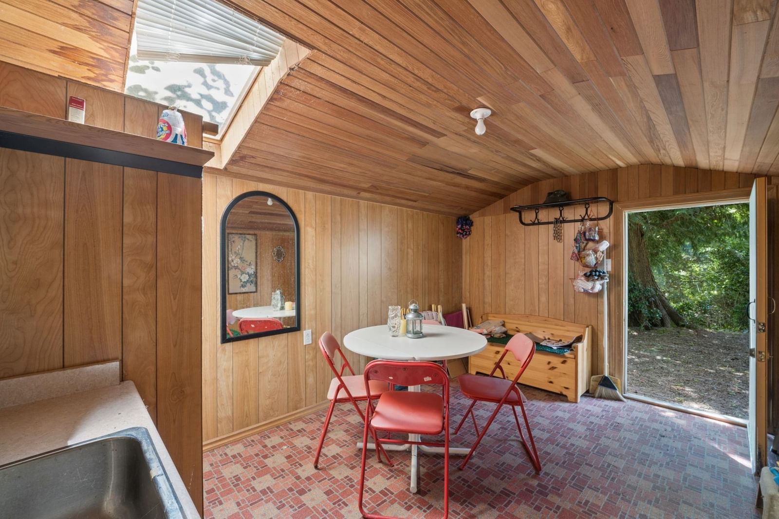 Listing Image 14