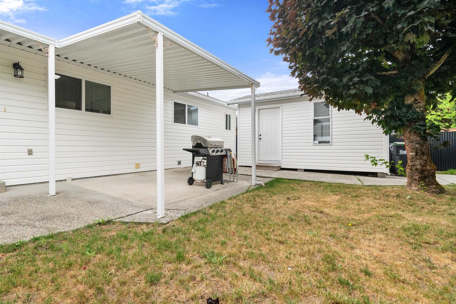 Listing Image 33