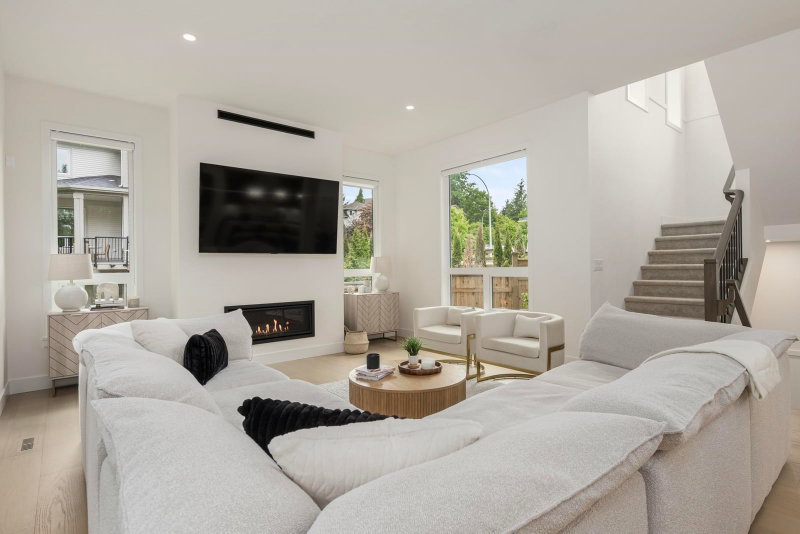 10108 Elderberry Crescent