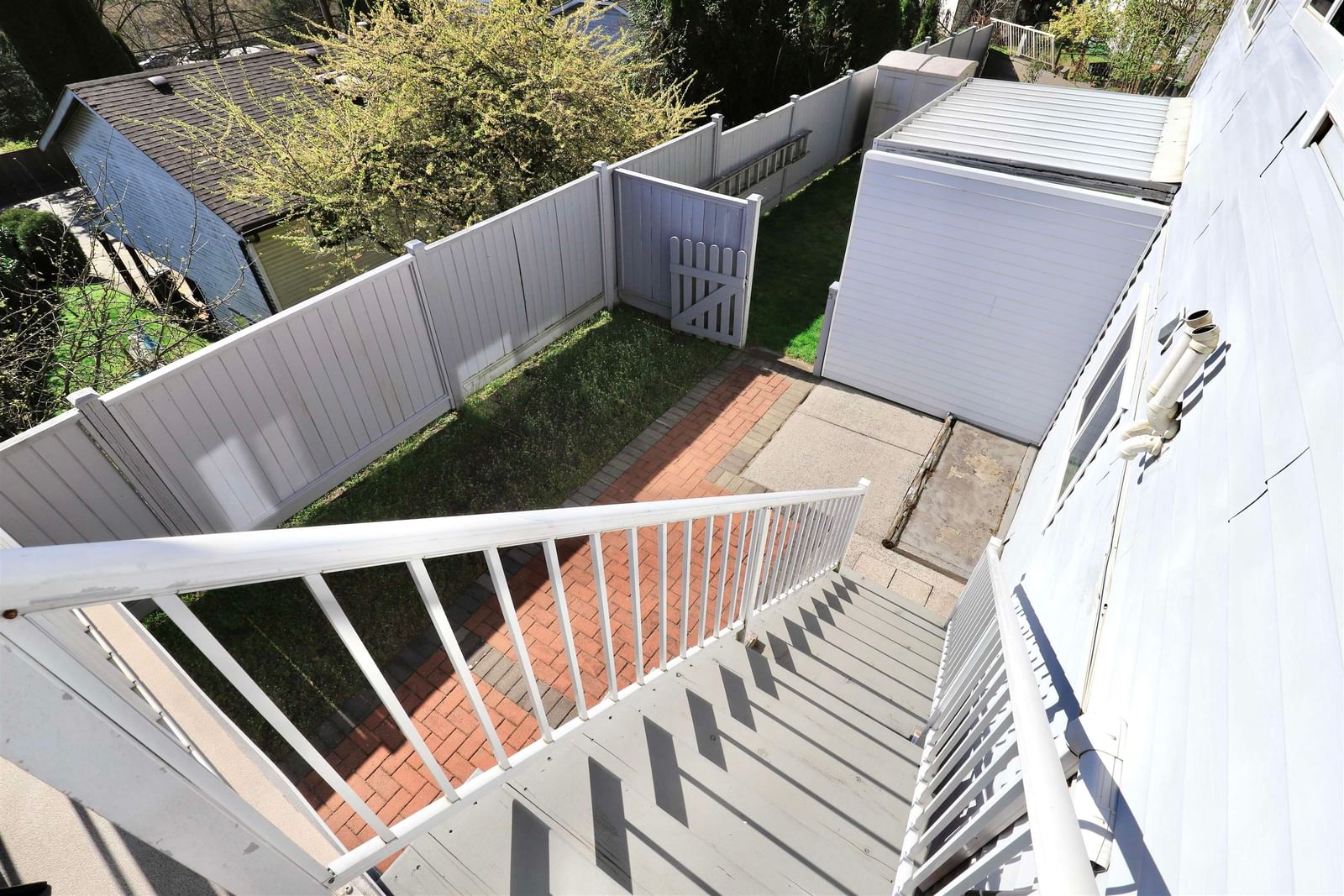 Listing Image 17