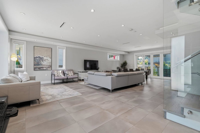 3287 Matapan Crescent
