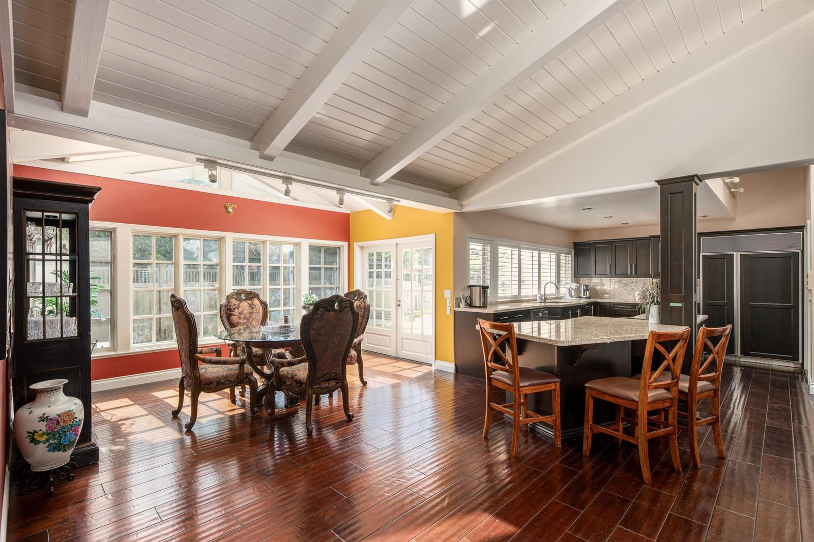 Listing Image 13