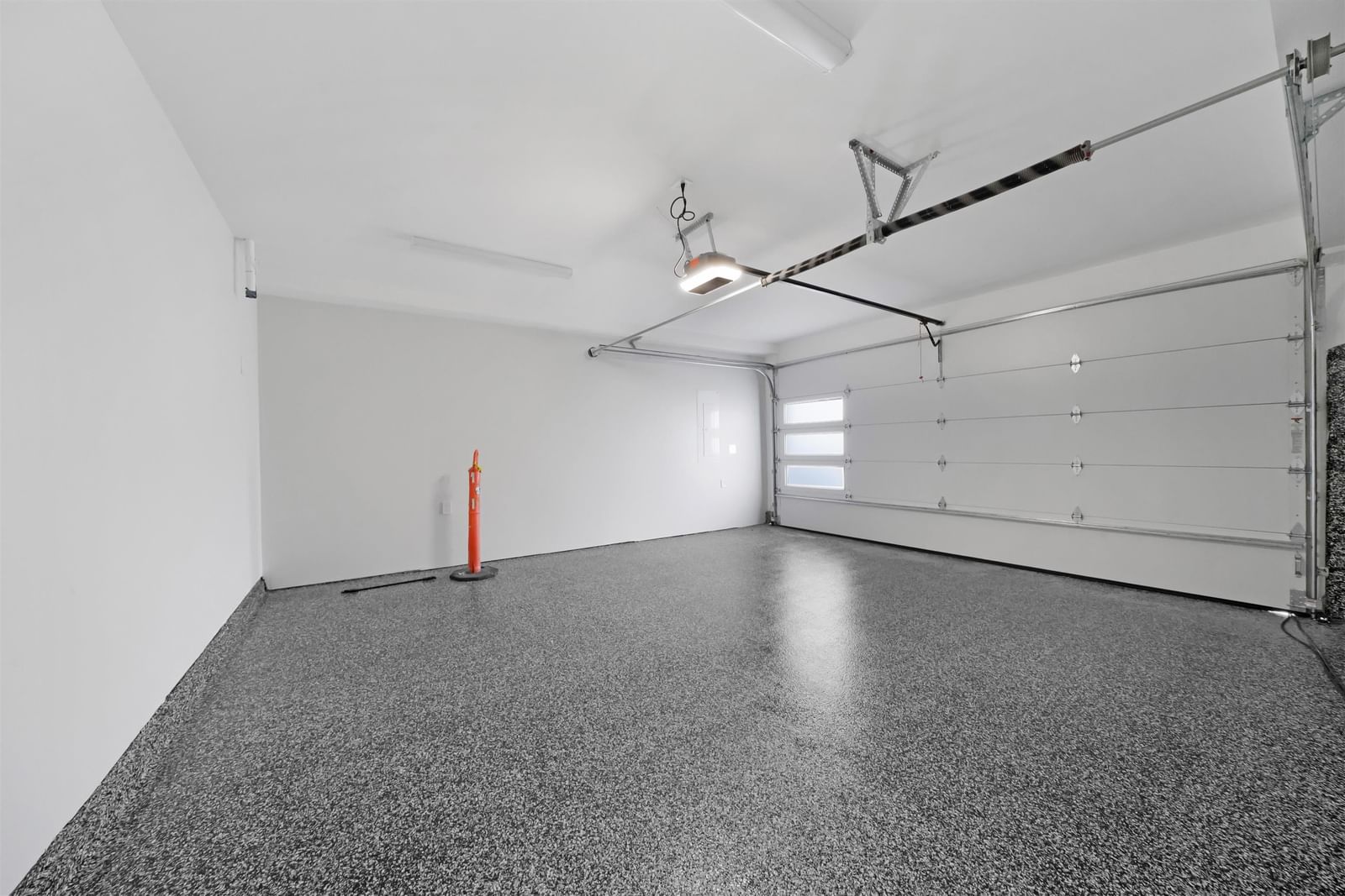Listing Image 37